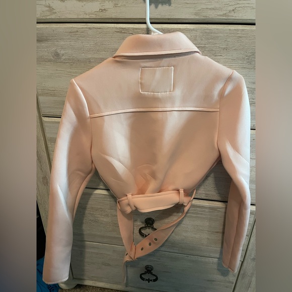 NWT Pink Cropped Blazer - Picture 3 of 6